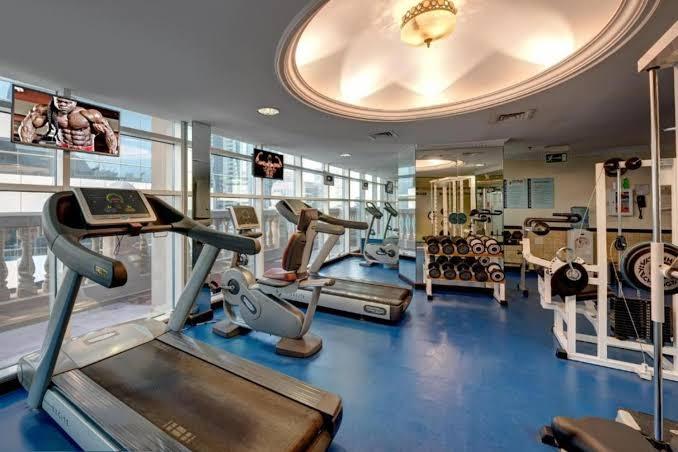 Sunday Mega Hotel Sheikh Zayed Road Near DIFC formerly Emirates Grand Hotel – photo 1