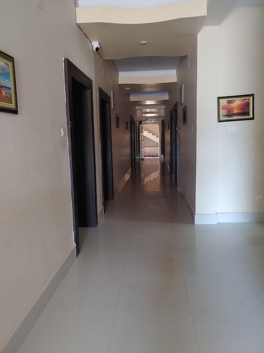 Hotel Silicon Inn By Suviraj Hotels – photo 4