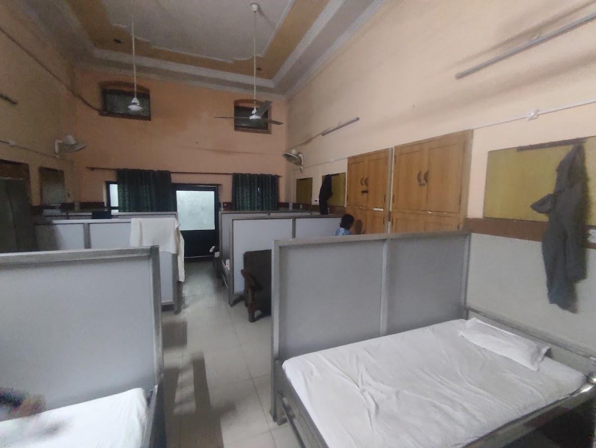 Dormitory Dehradun Railway Station – photo 4