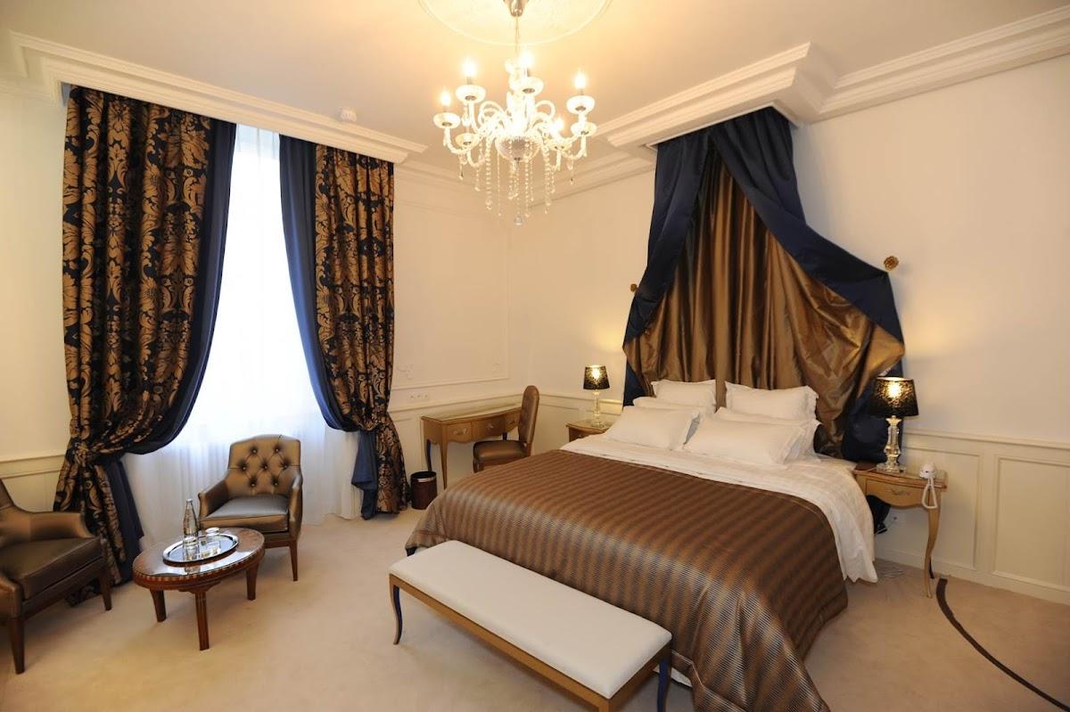 Hôtel Victor Hugo – photo 3