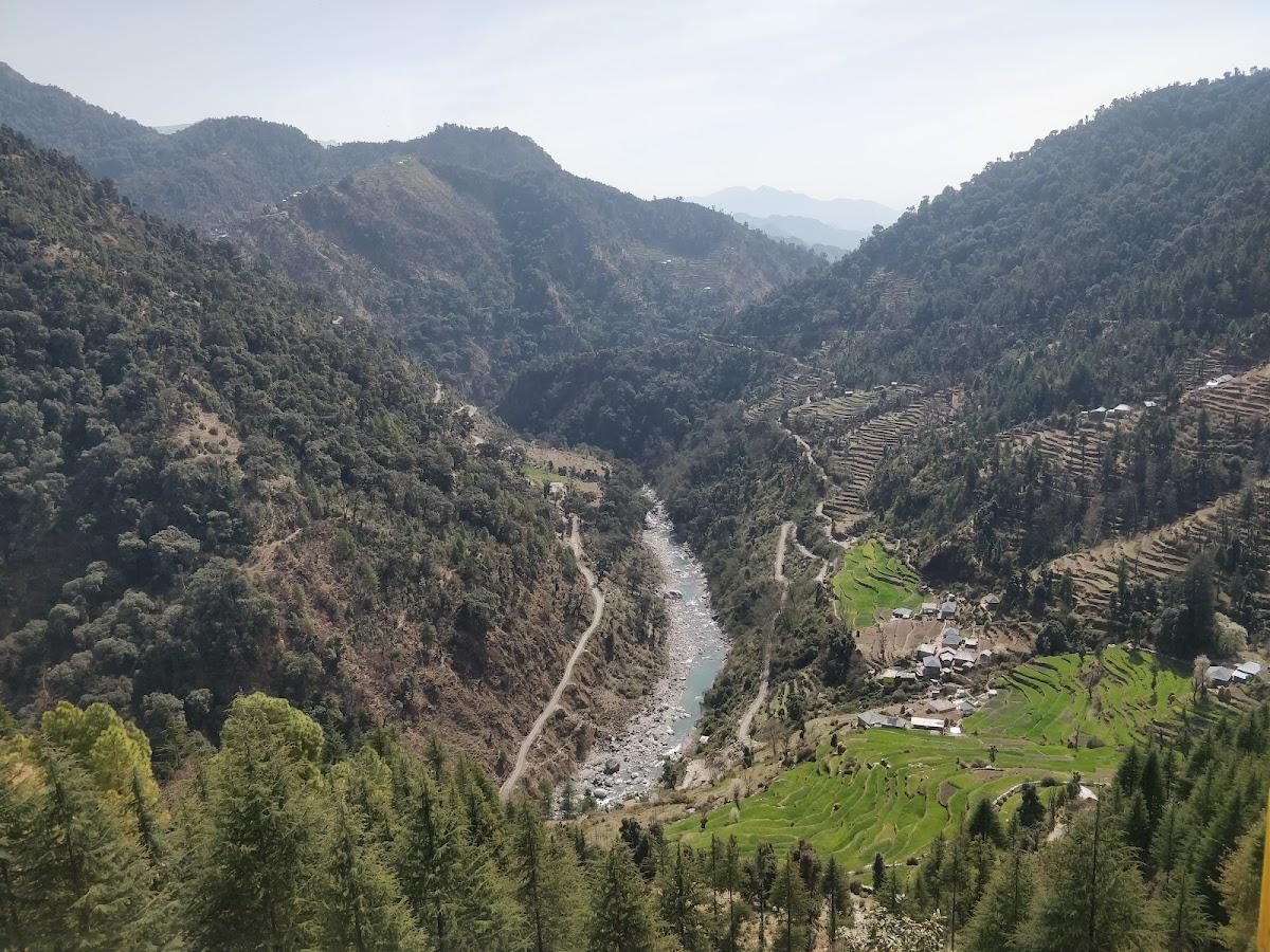 Barot Riverside camps – photo 1