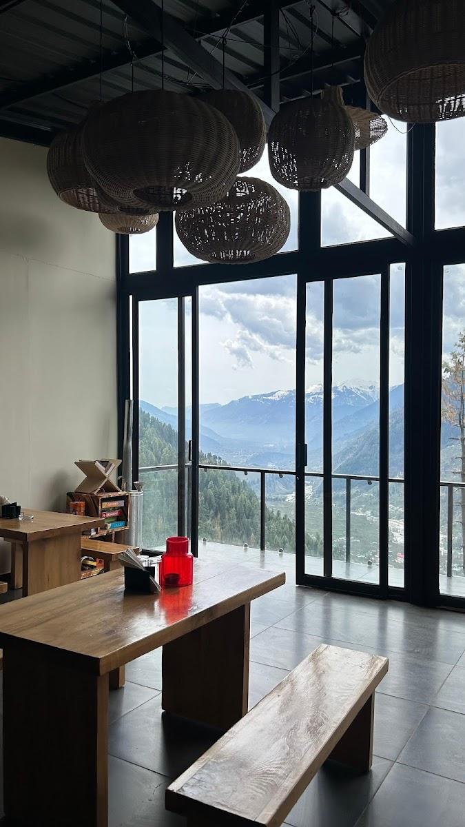 Montane Chalet – photo 3