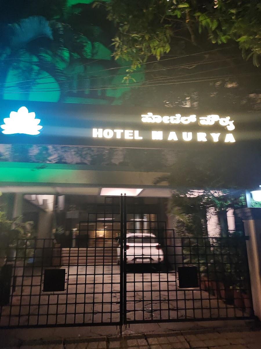 Hotel Maurya – photo 3