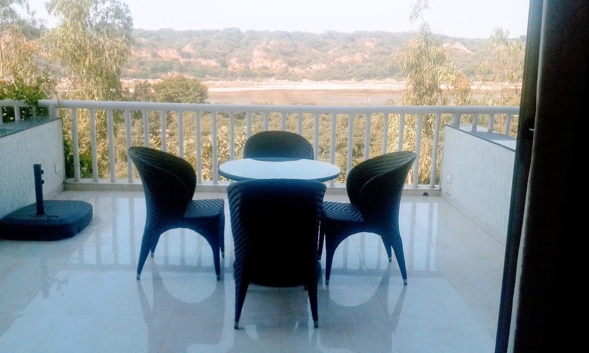 The Meera Hotel – photo 3