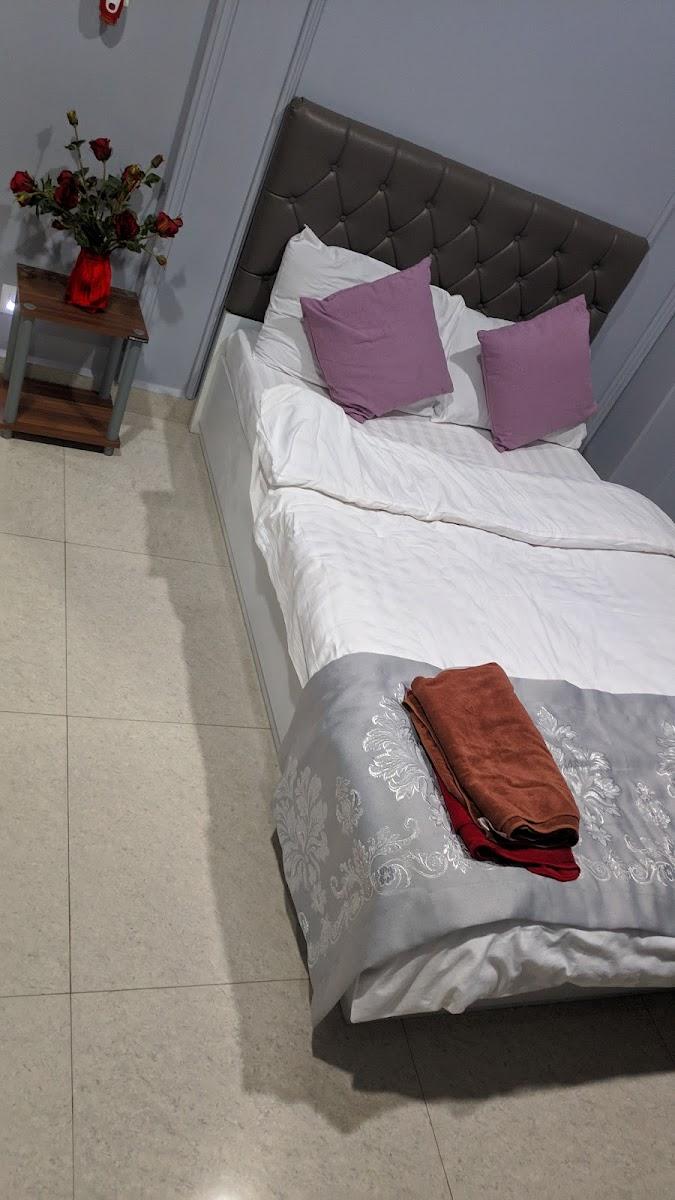 The 1998 Homestay – photo 4