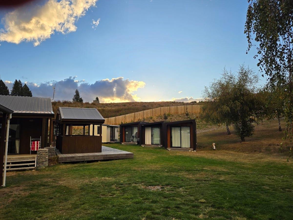 Lakes Edge Holiday Park – photo 3