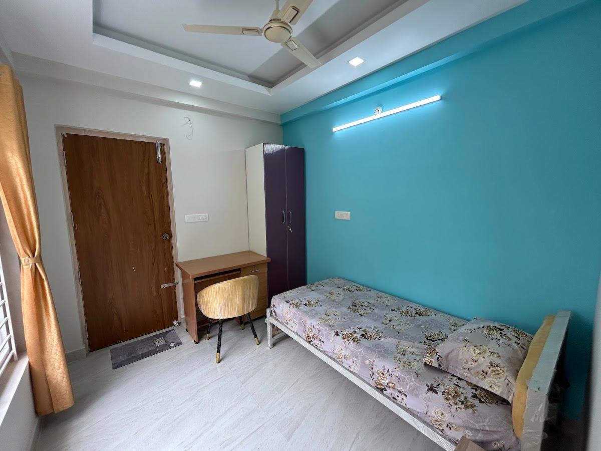 Brookfield Suites – photo 1