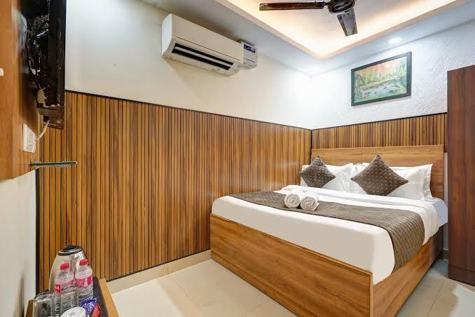 HOTEL TIARA INN – photo 1