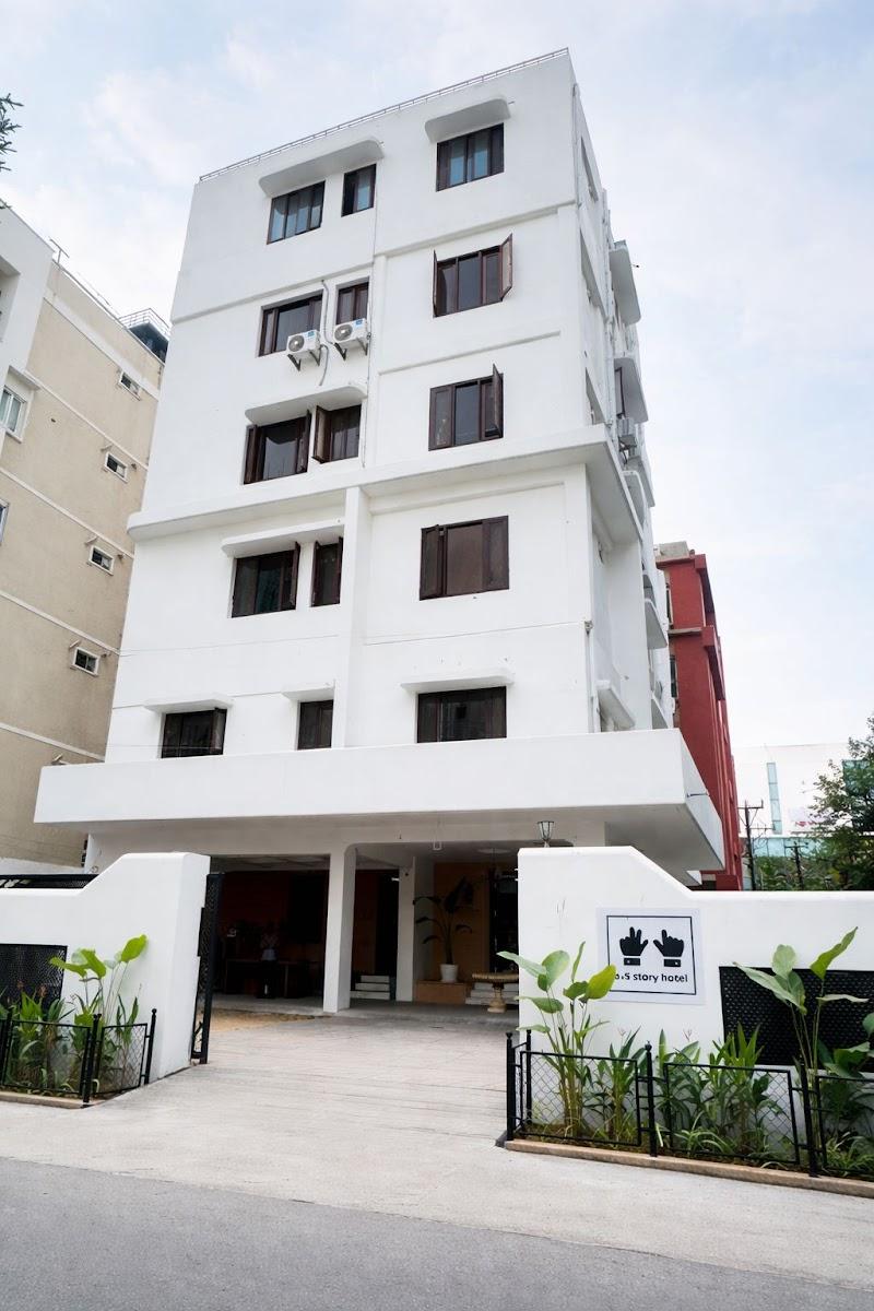 The #5 Story Hotel – photo 2