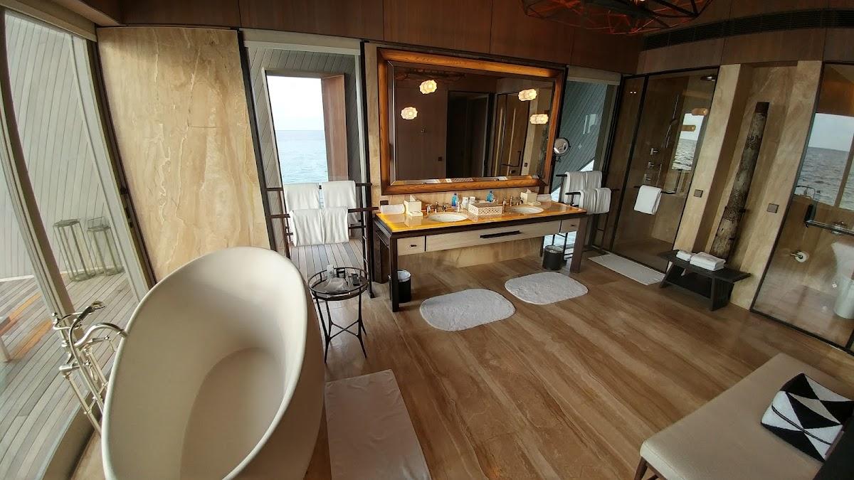 The St. Regis Maldives Vommuli Resort – photo 3