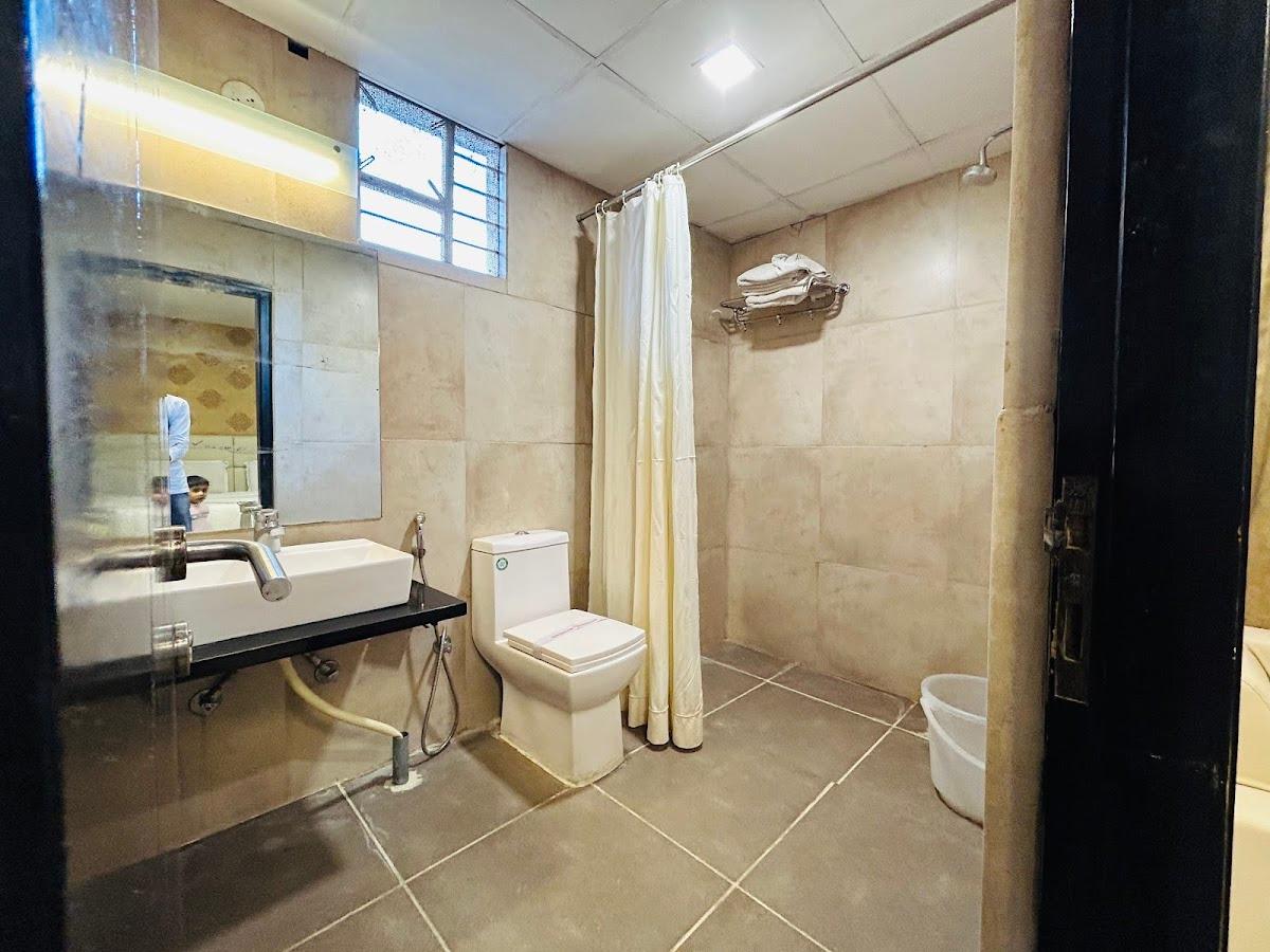 NI Ambaari Suites – photo 3