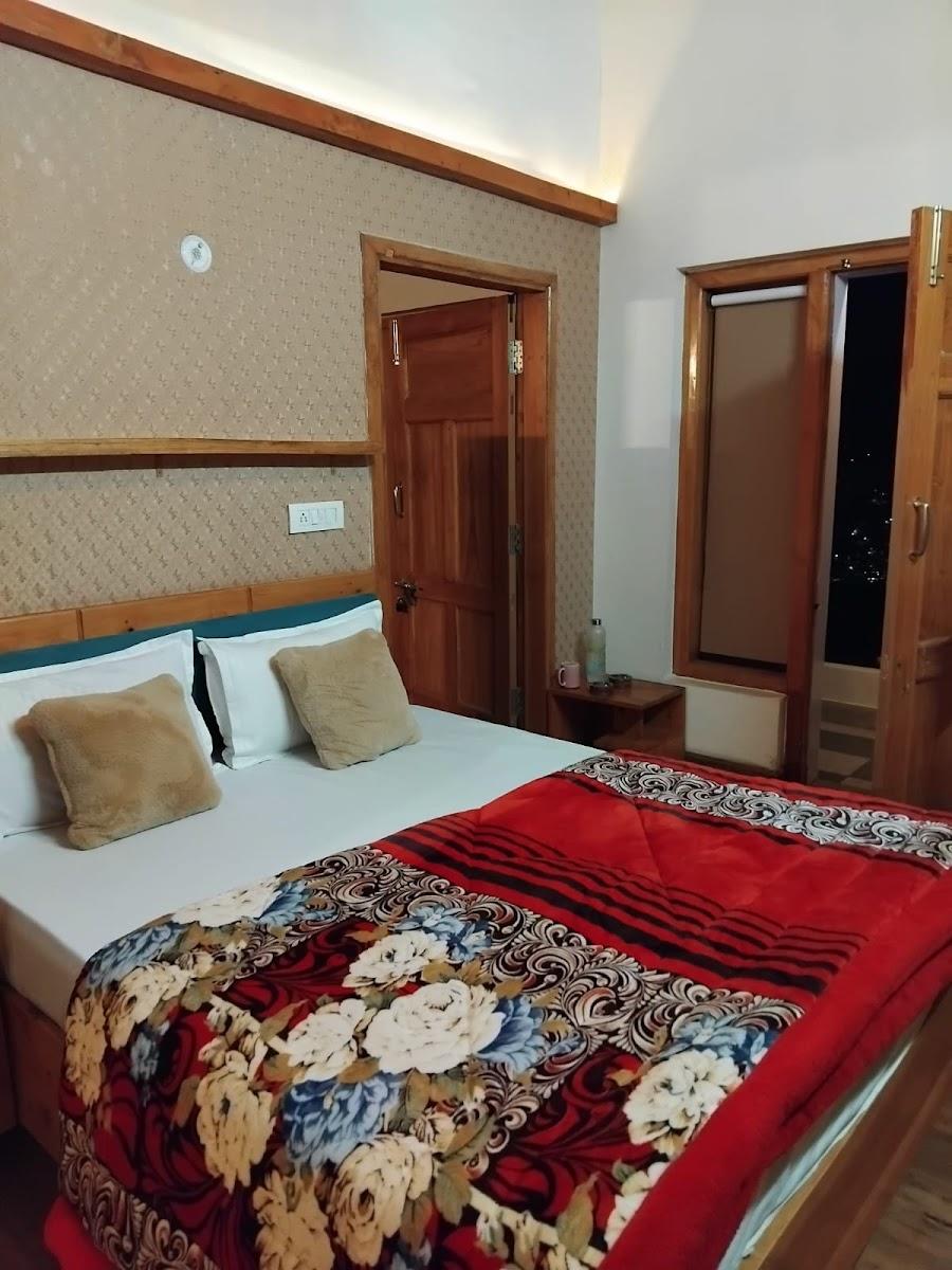 Woodpeak Lakeview Hotel- Nainital – photo 2