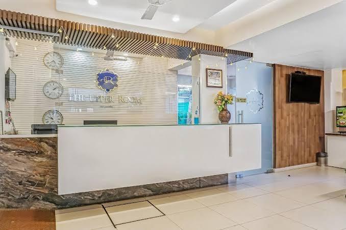 THE UPPER ROOM HOTEL – photo 2