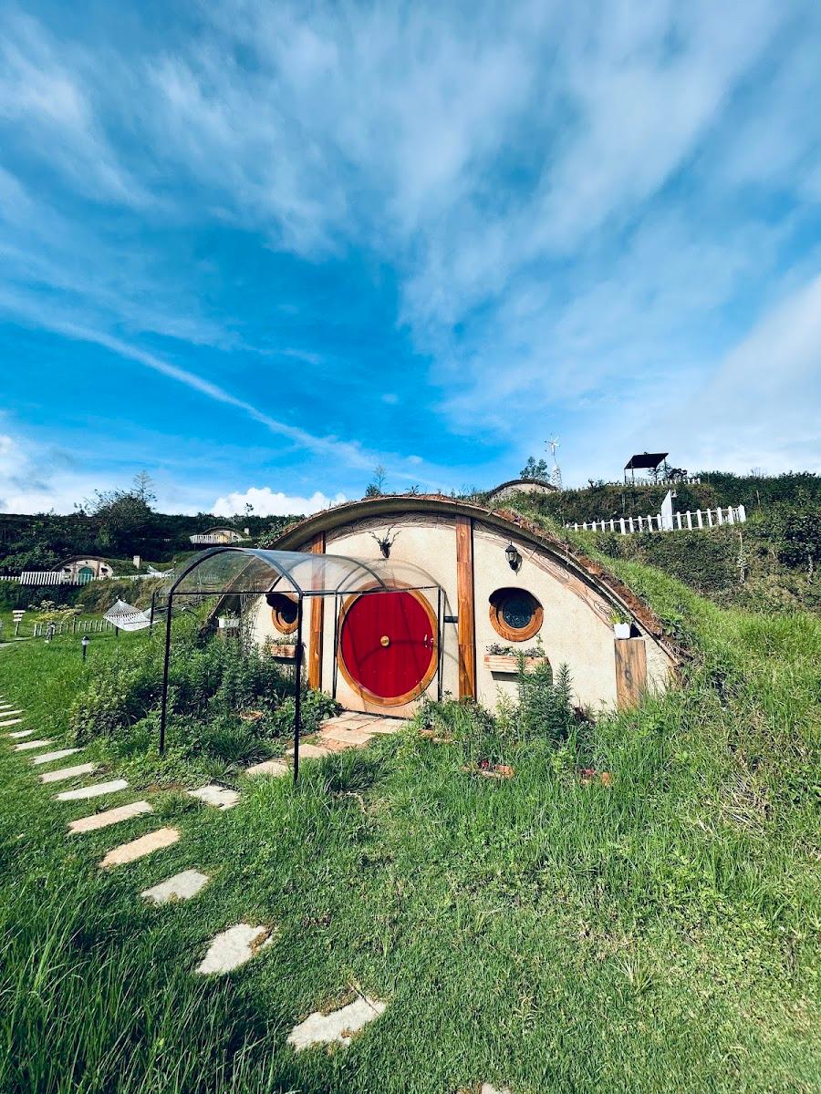 Hobbit Earth – photo 1