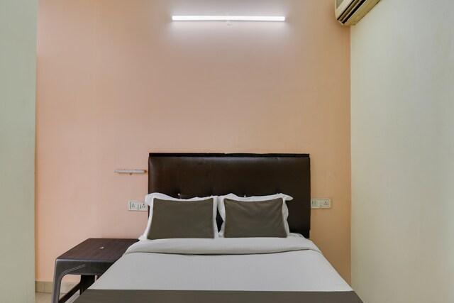 OYO Flagship Hotel Royal Galaxy – photo 1