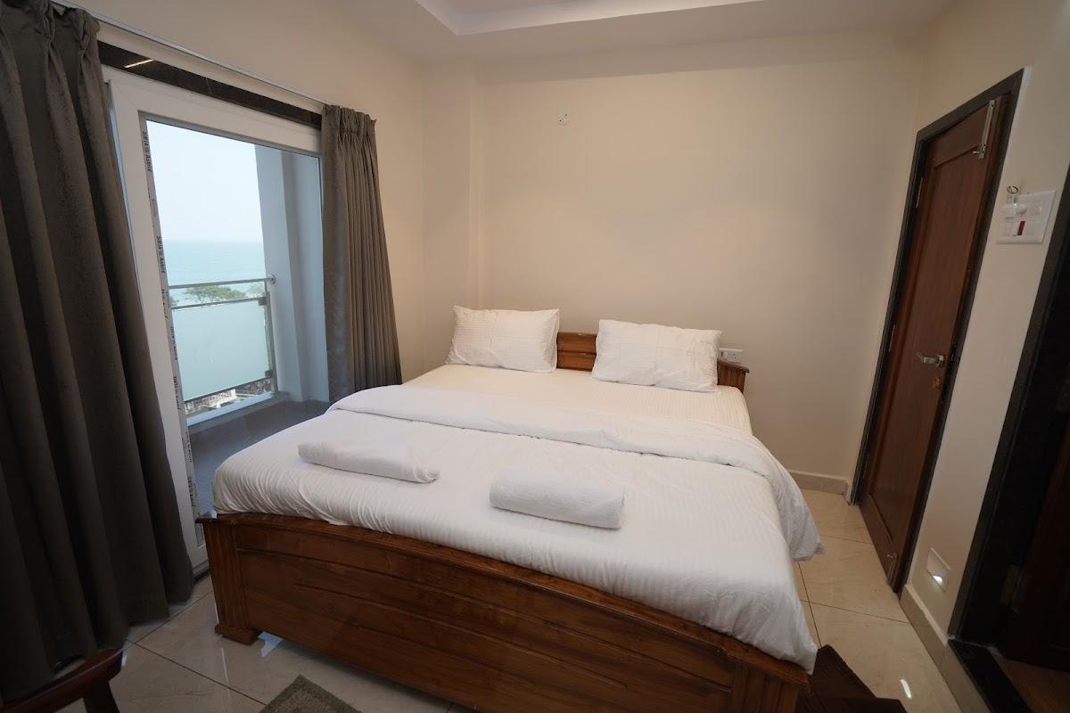 V Square Inn Hotel – photo 2