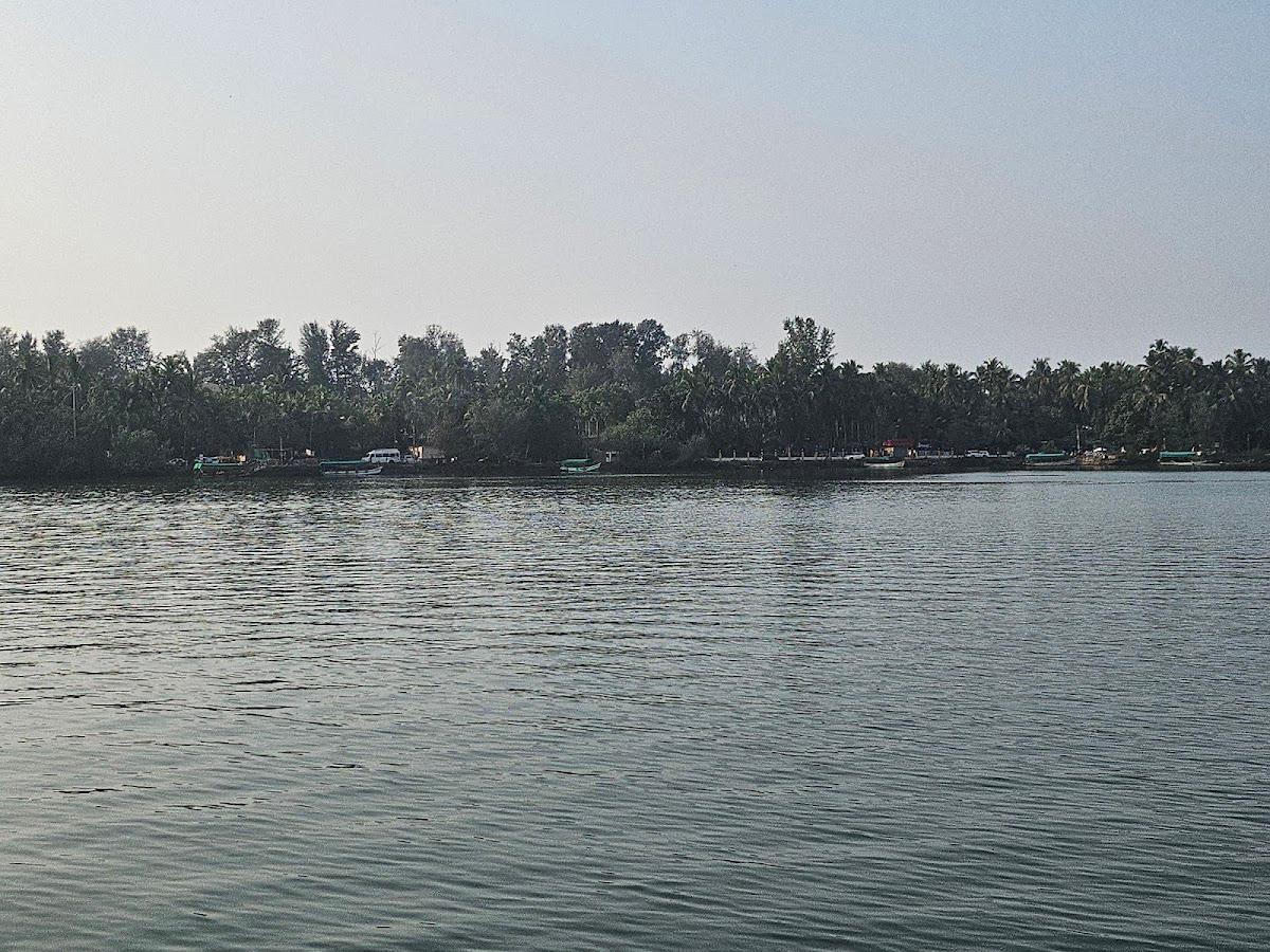 Mahalaxmi House Boat – photo 2