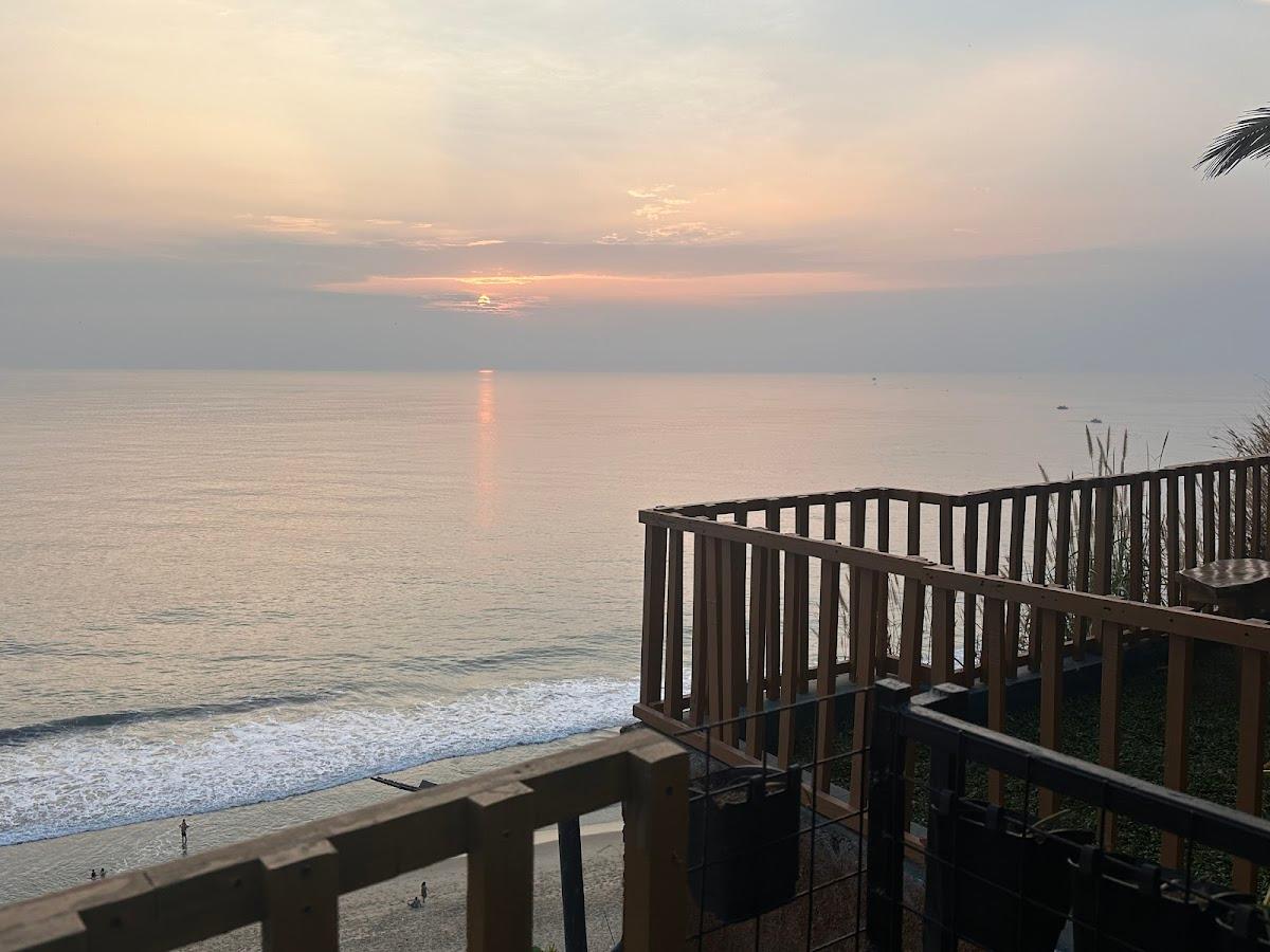 Sky Frame Beach Resort – photo 2