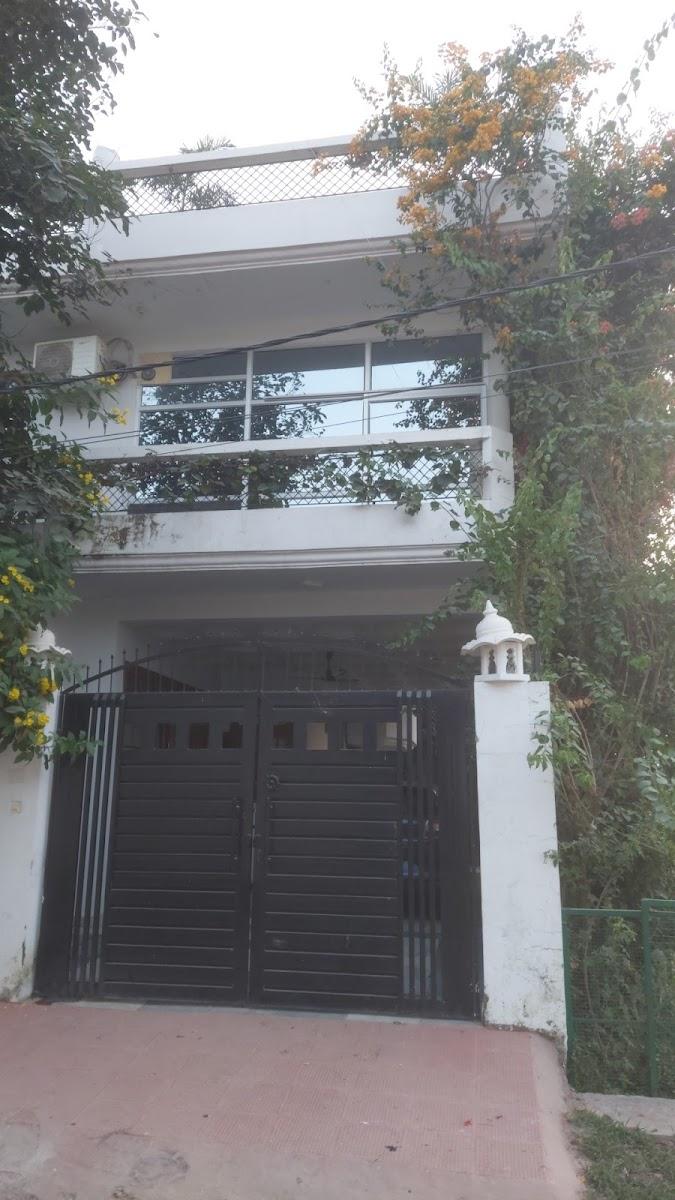 Bougainvillea Guest House – photo 1
