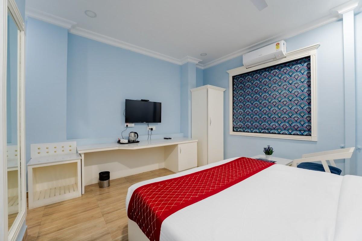 Tripli Hotels White Manor – photo 3