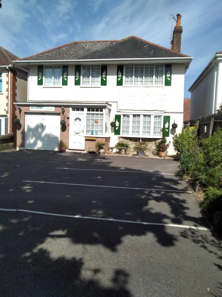 Acorns Guesthouse – photo 4