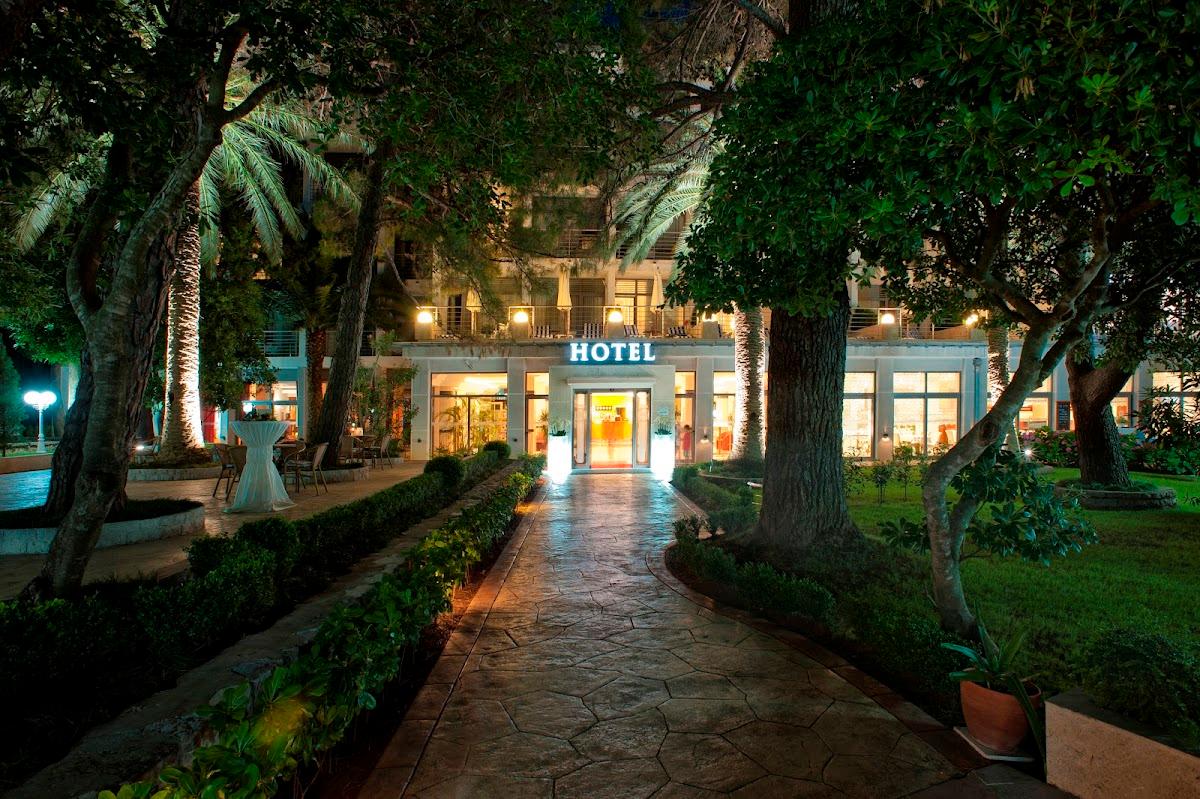 Hotel Rivijera – photo 1