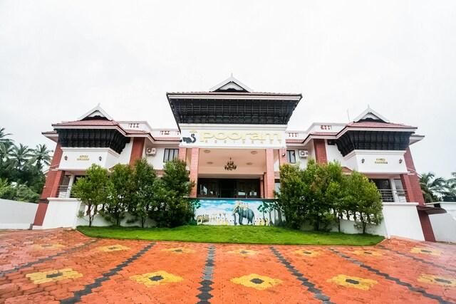 Hotel Pooram International