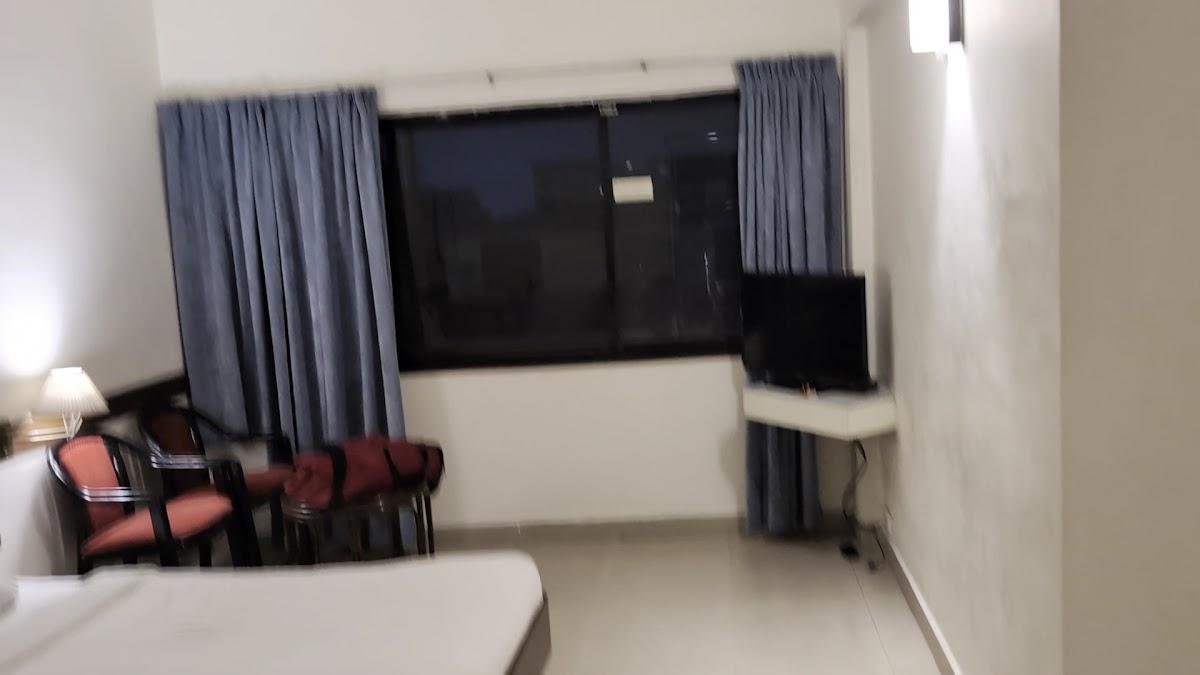 Hotel Poonja International