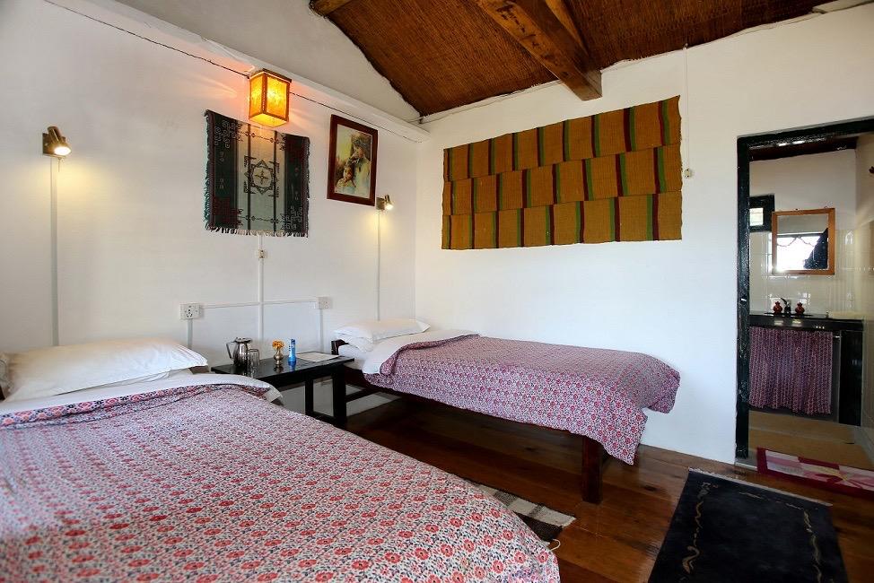 Mountain lodges of Nepal - himalaya lodge ghandruk – photo 2