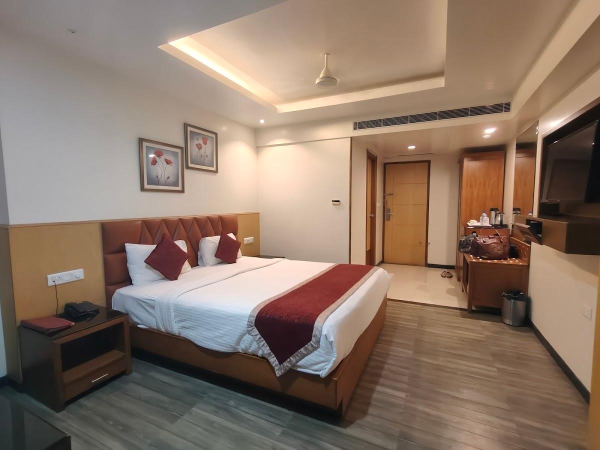 Akash Inn