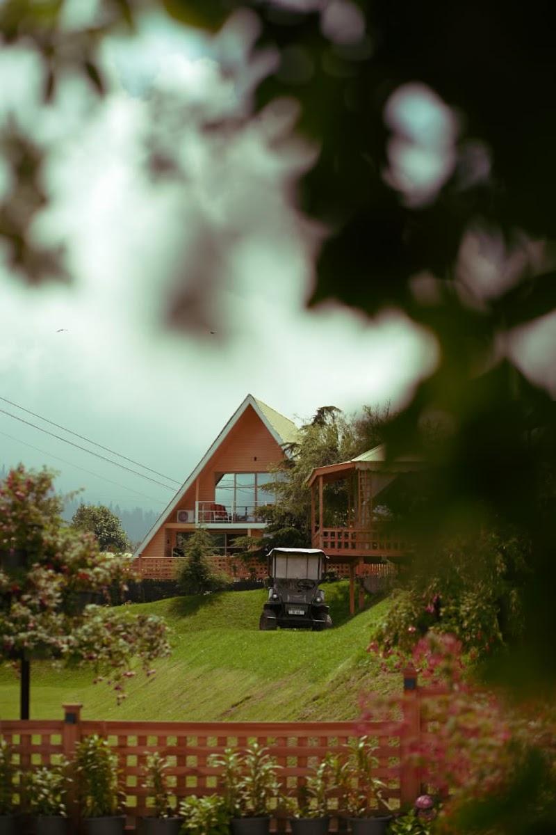 Cedarwood Hotel and Resort Shogran – photo 1