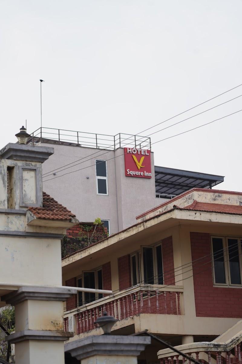 V Square Inn Hotel – photo 4