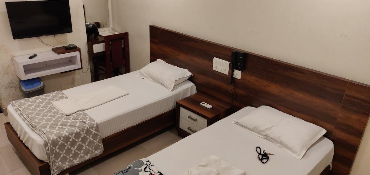 Tirur Tourist Home – photo 4