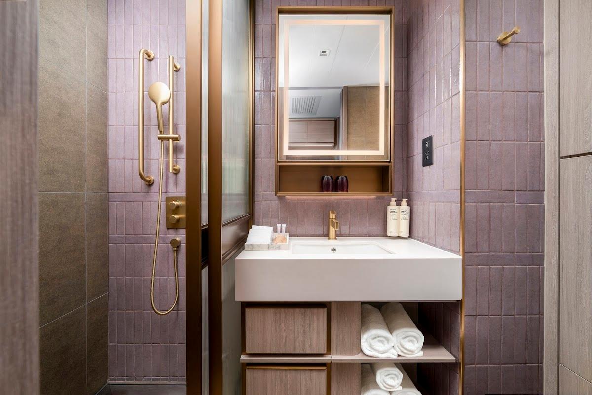 Motto by Hilton Hong Kong SoHo – photo 4