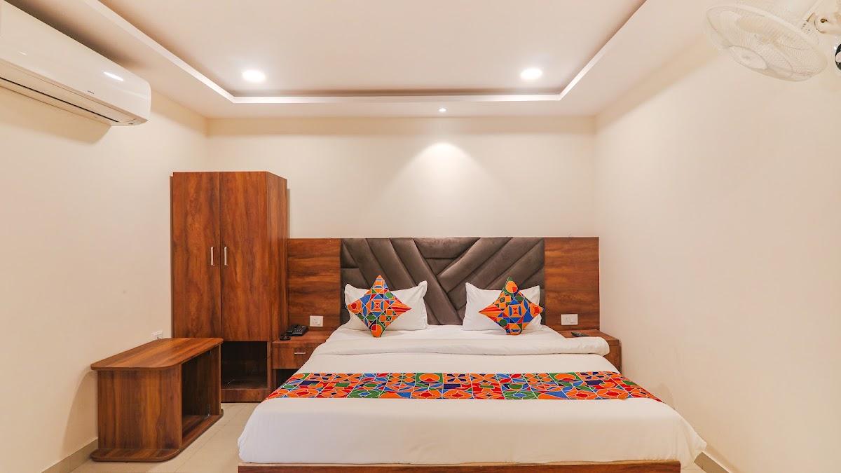 FabHotel Rachna Palace and Banquets – photo 2