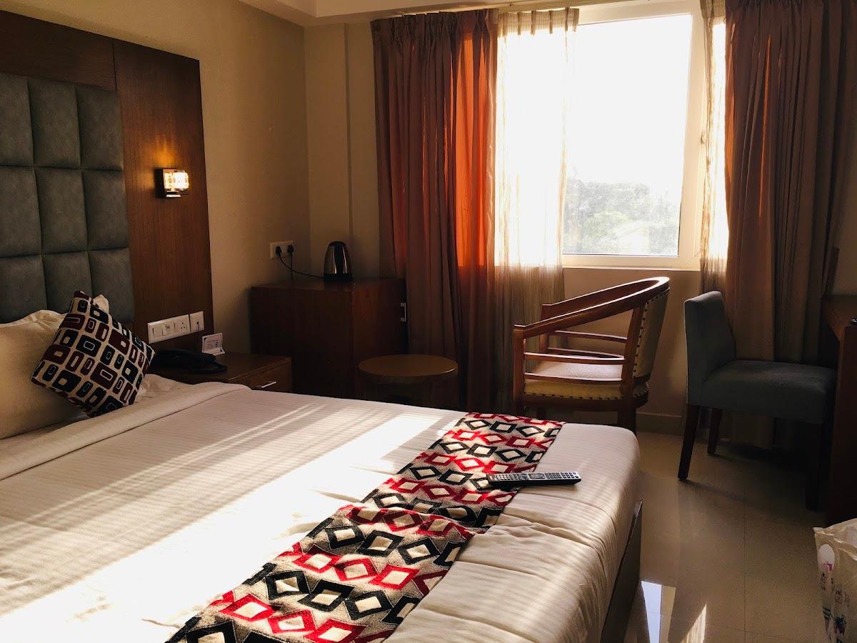 Lumbini Supreme Business Class Hotel , Thrissur – photo 3