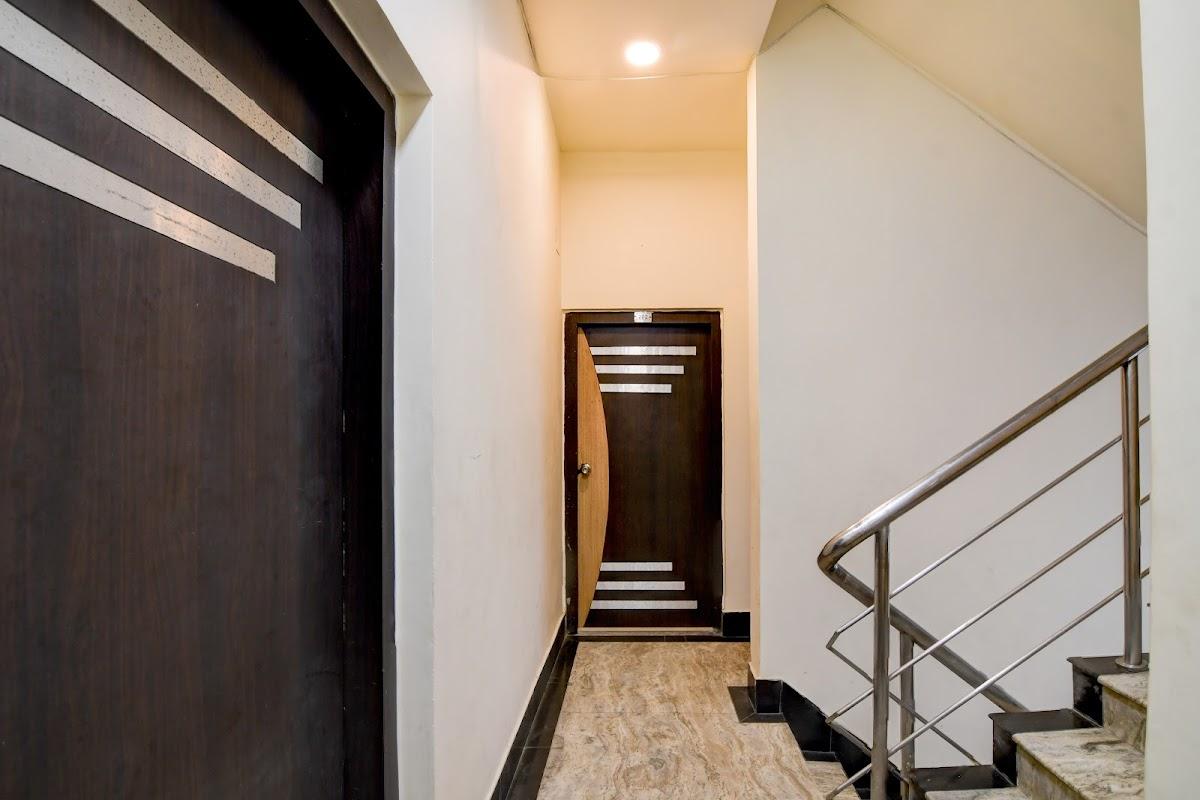 Collection O by OYO Kalighat Metro Station Formerly RM Guest Home – photo 3