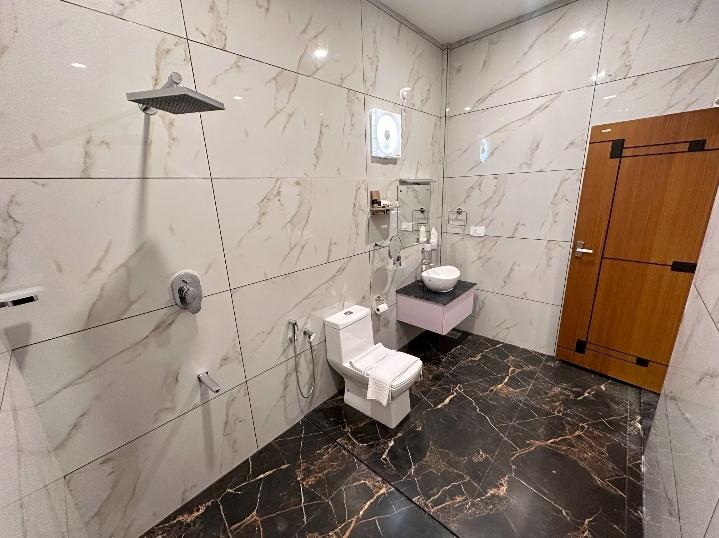 HOTEL KARAMMOOTTIL PALACE – photo 4