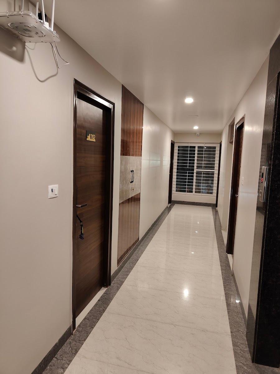 Theo suites hotel – photo 2