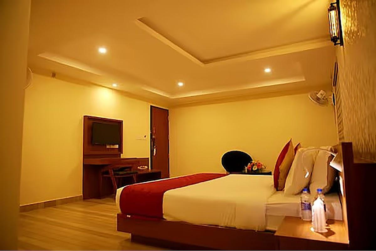 FabHotel Prime D Chandlier - Hotel Near Ernakulam Railway Station, Ernakulam – photo 4