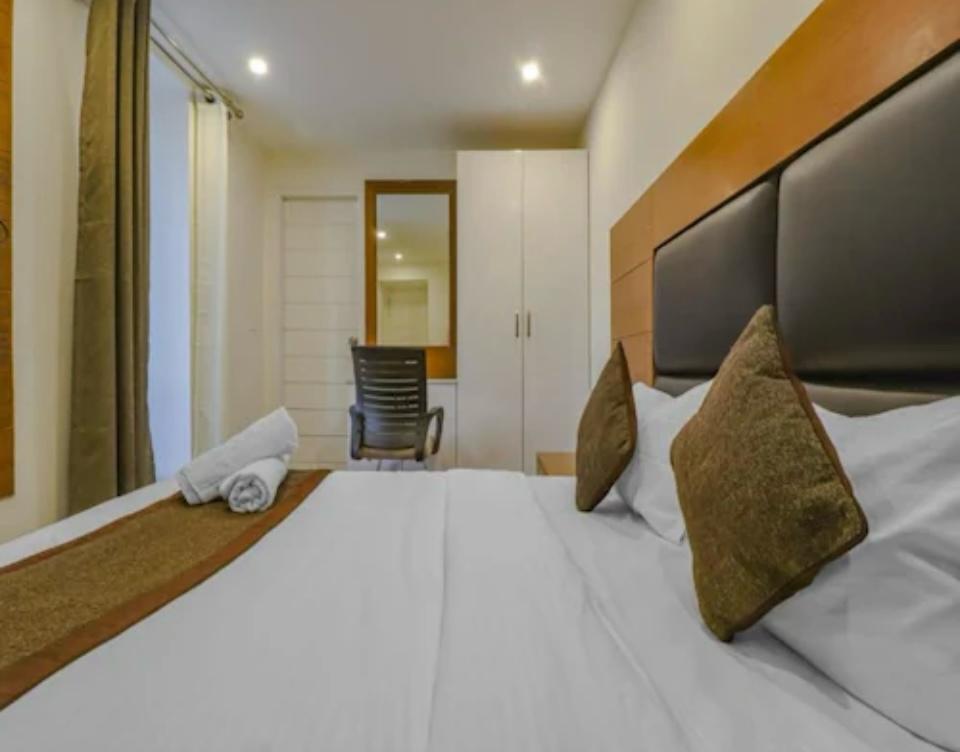 THEE AURA COMFORTS AND STAYS – photo 3