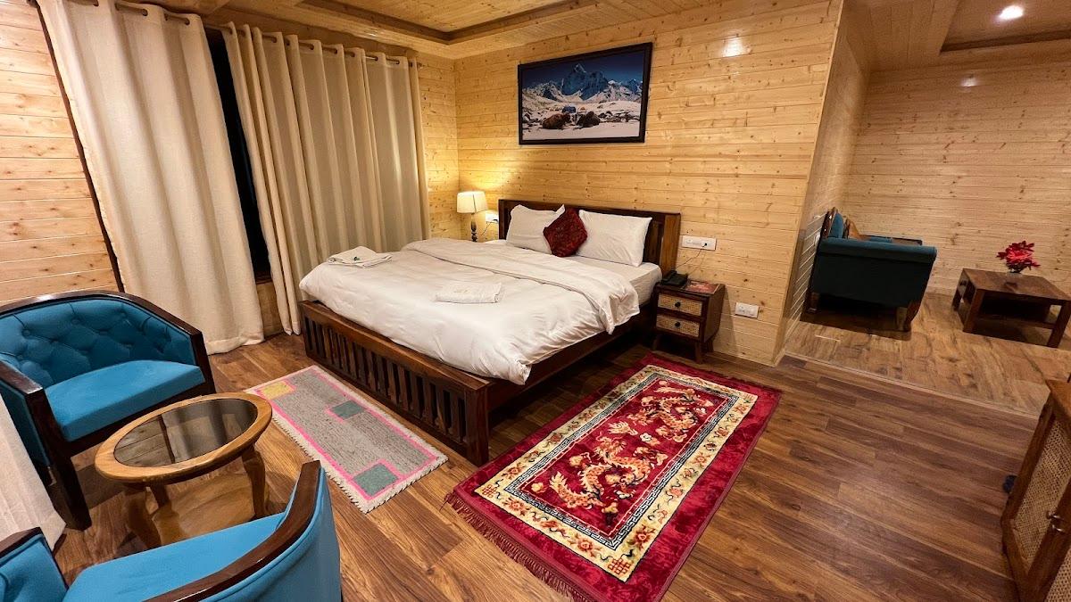 PLM Dhara Hotel & Restaurant Sissu