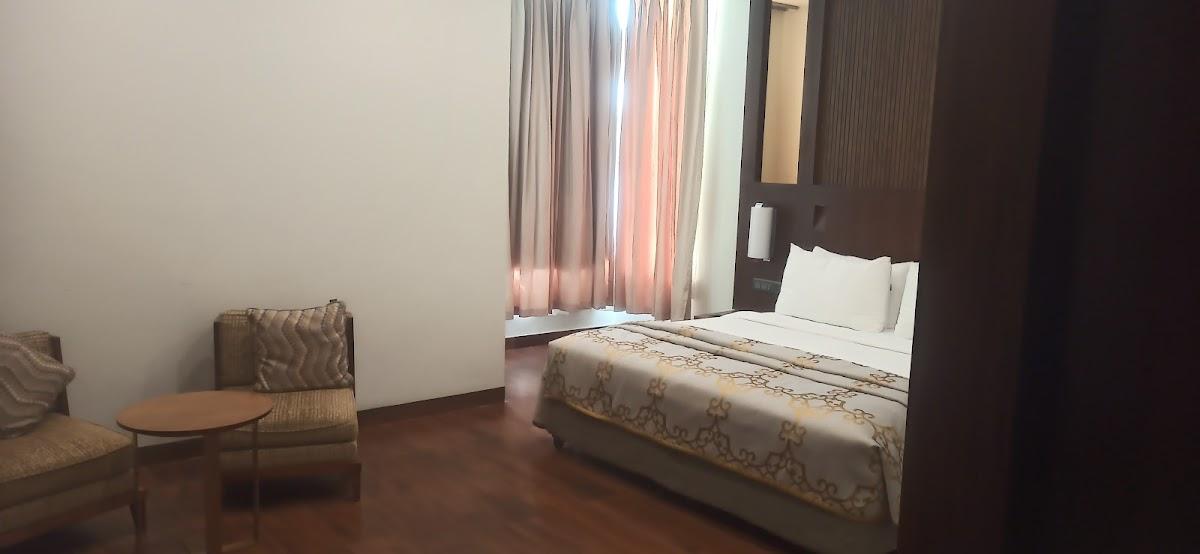 The Golden Tree Hotel