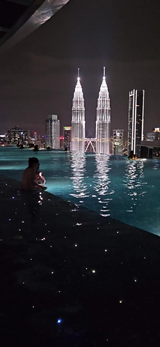 Crystal Suites at Eaton, KLCC – photo 1