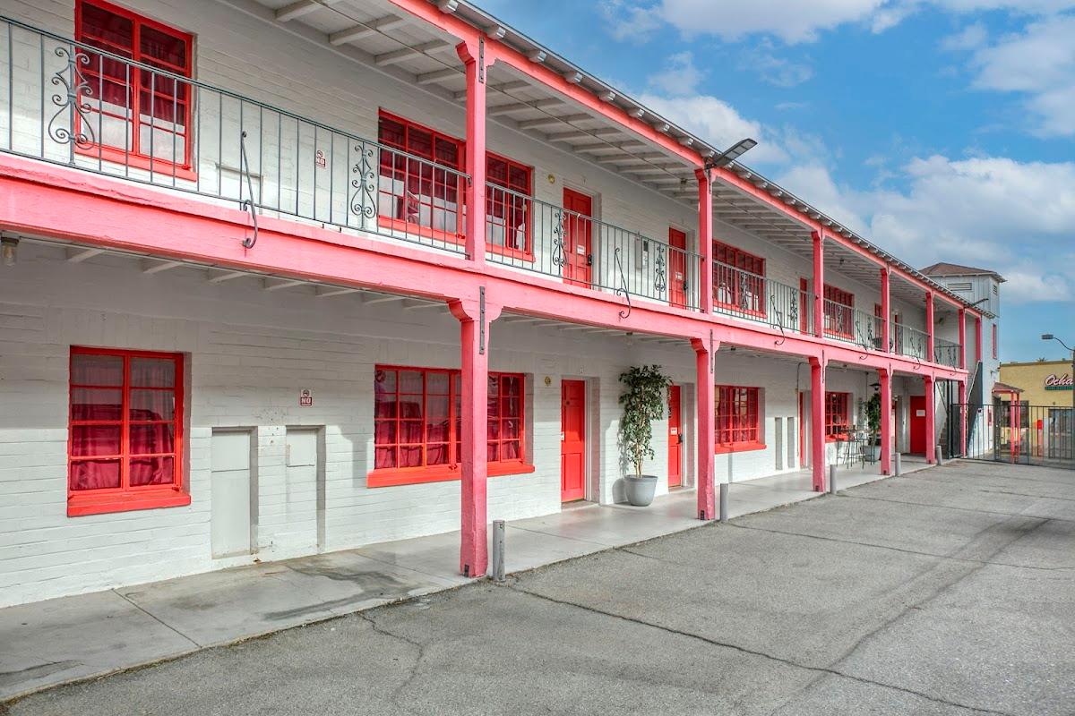 Sin City Hostel – photo 1