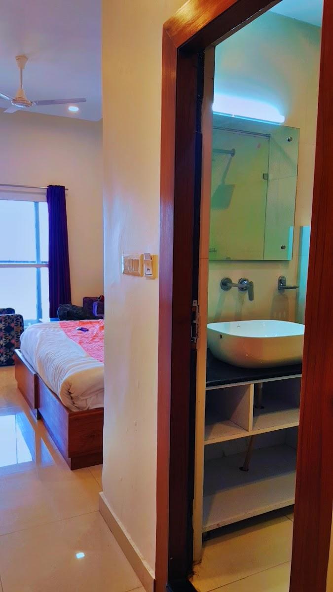 Hotel India – photo 1