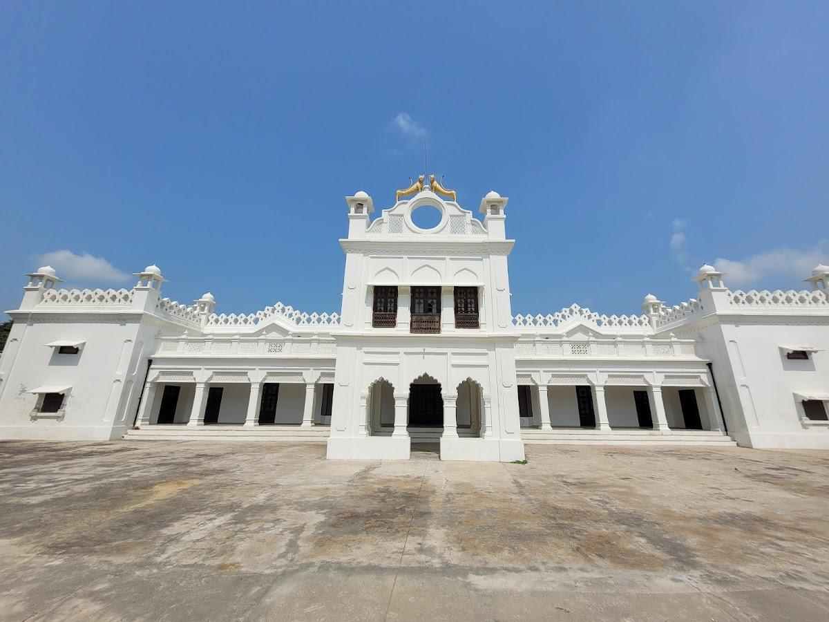Anand Bhawan Palace Tirwa – photo 2