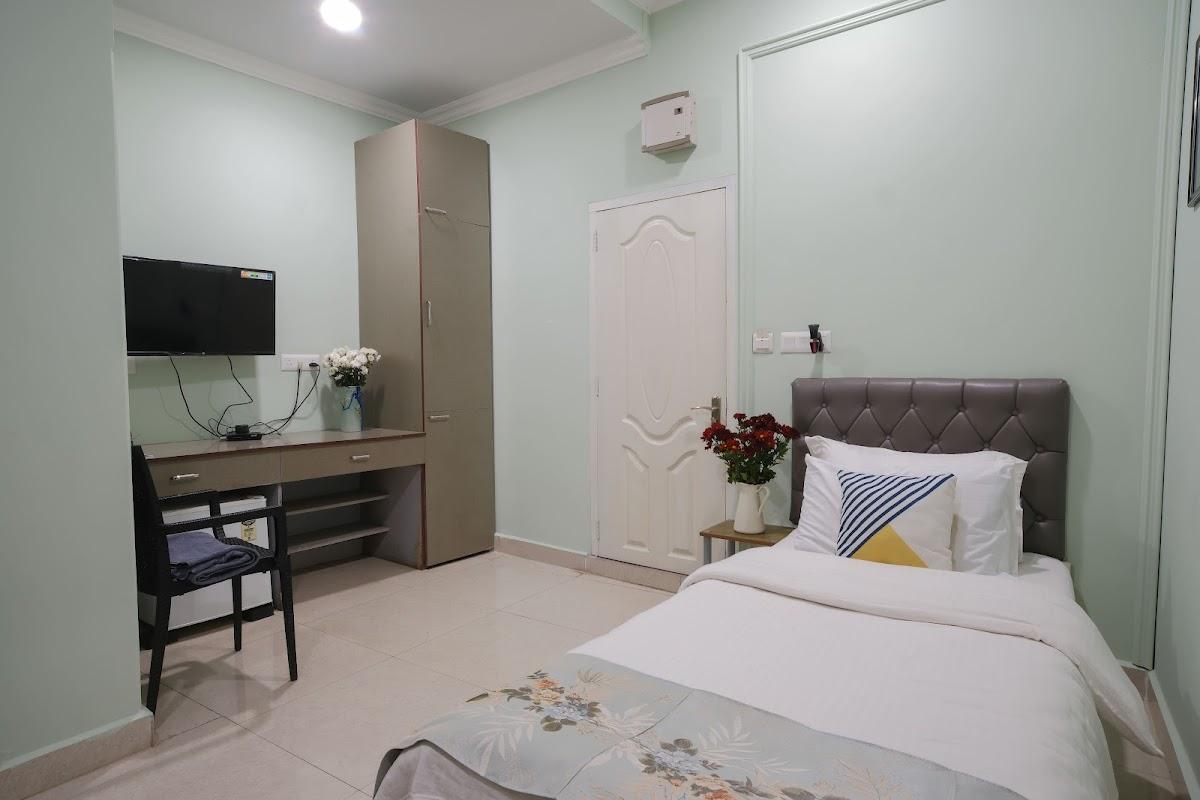 The 1998 Homestay