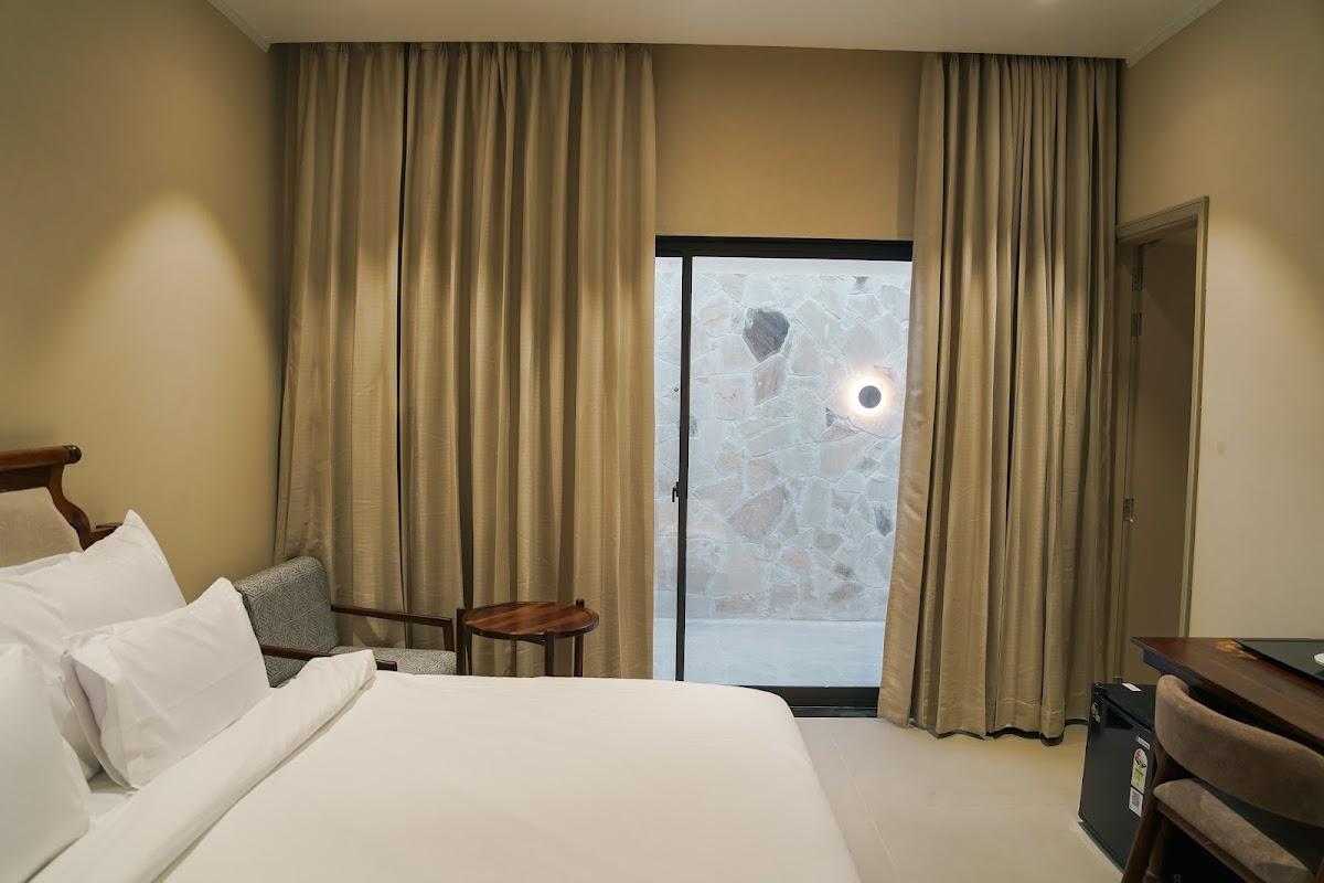 KMR Hotels & Resorts – photo 1