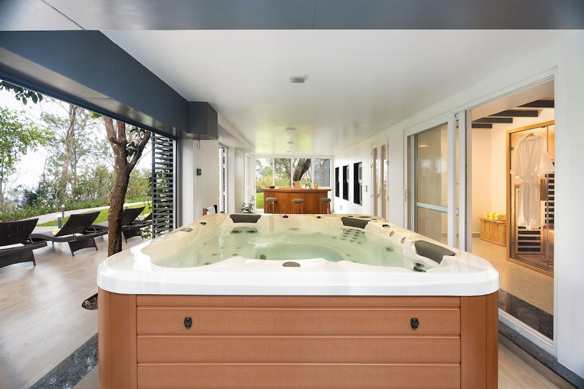 Sunny Woodlands Estate by LuxUnlock Private Villas – photo 2